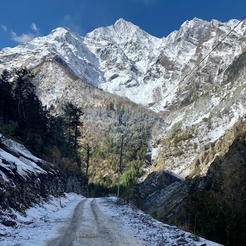 Zazwyczaj trudno jest zgubić drogę na popularnych himalajskich szlakach w Nepalu - Annapurna Circuit Trek.