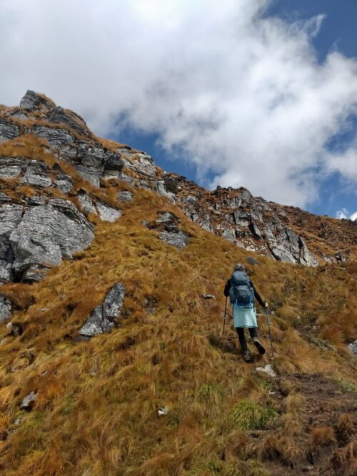 Trying to find my way to the upper base camp. Mardi Himal trek - day 5.