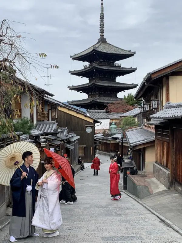 Zwiedzanie Kioto to trochę jak podróż w czasie.