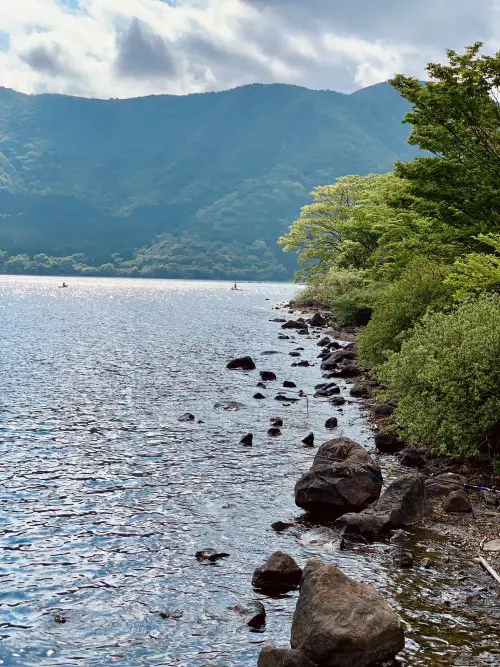 Lake cruise Hakone views