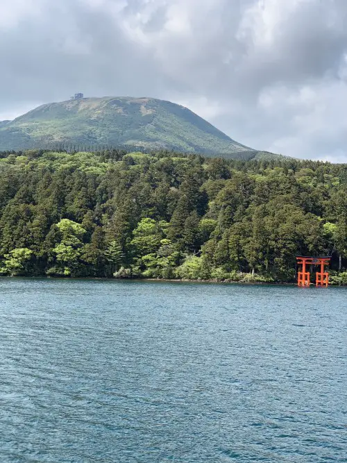 Lake cruise Hakone torii