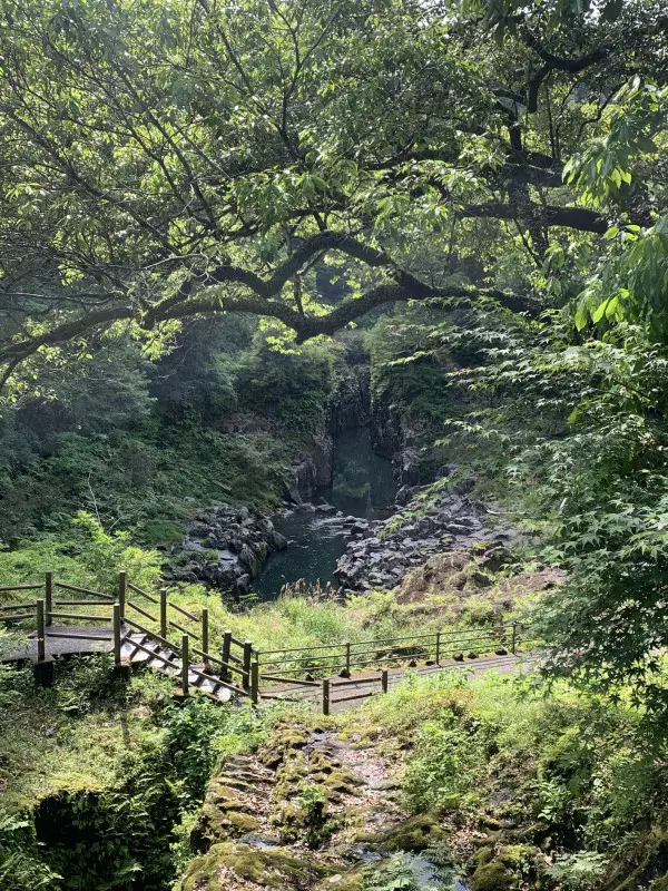 path to Takachicho Gorge