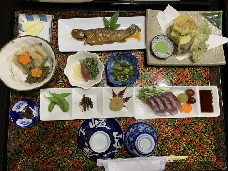 Nakasendo Trail - local dinner in Tsumago