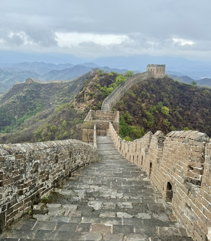 Great Wall Jinshanling East hiking on budget